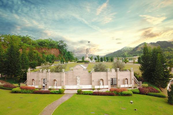 Landscape Design Memorial Park in the Philippines