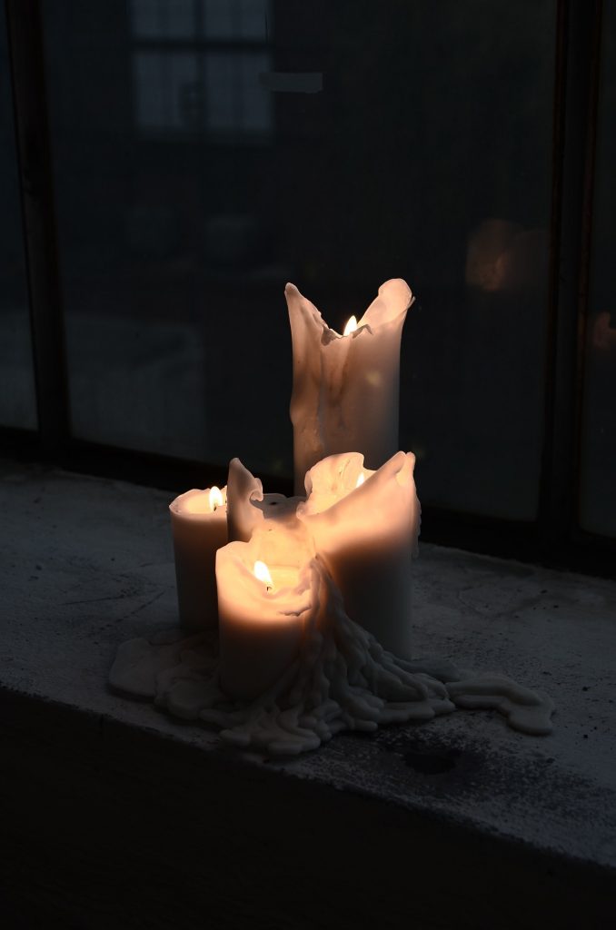 Candle lighting to honor your deceased family or friend